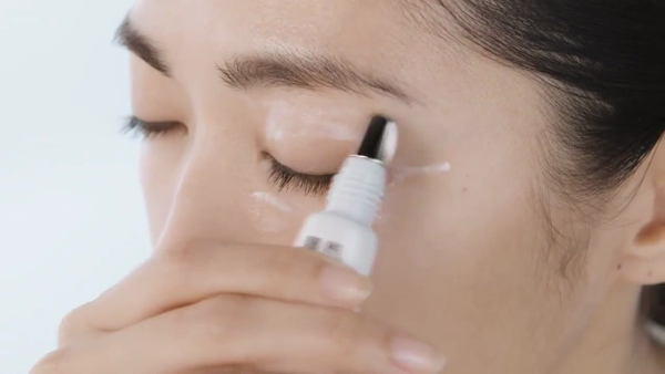 How To - Eye Serum with Applicator