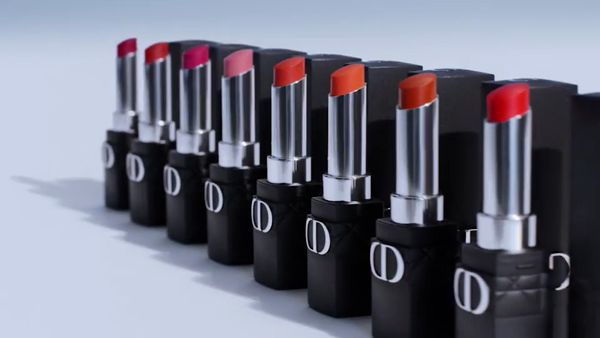 THE 1ST TRANSFER-PROOF BULLET LIPSTICK